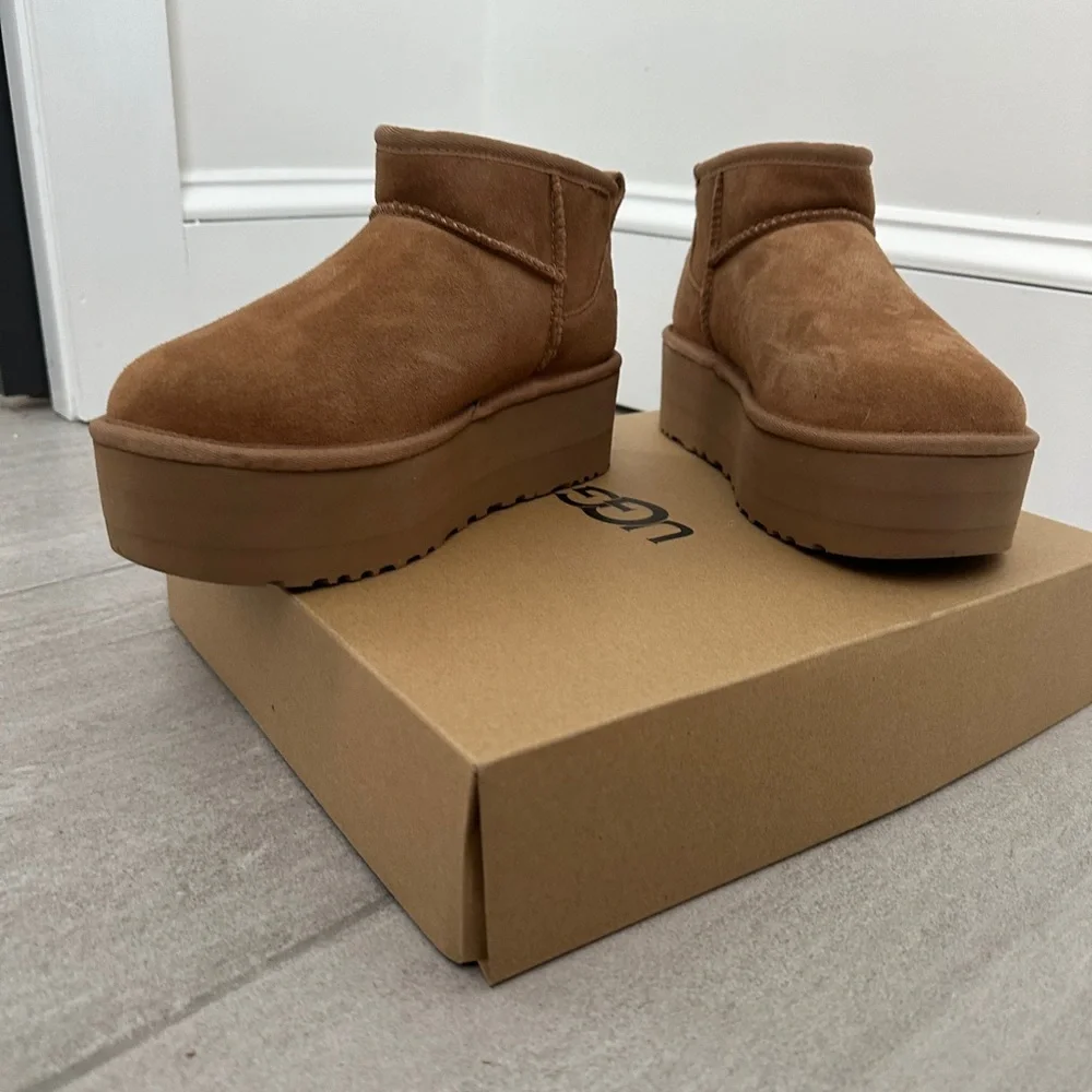 UGG Classic Ultra Mini Platform NEW In box USA 7 - Picture 4 of 8